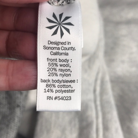 Athleta Grey Wool Blend Sweatshirt Size Medium - Picture 7 of 8